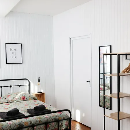 Le De La Bastide - Classe 2 Etoiles - Apartmán Libourne