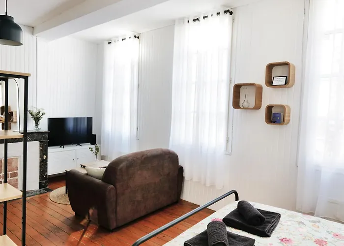 Le De La Bastide - Classe 2 Etoiles - *